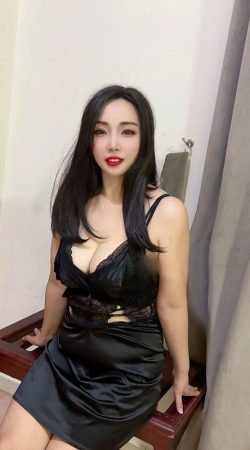 Descubre la Pasión Desbordante de Berta Fuego