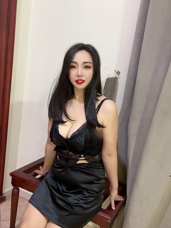 Descubre la Pasión Desbordante de Berta Fuego